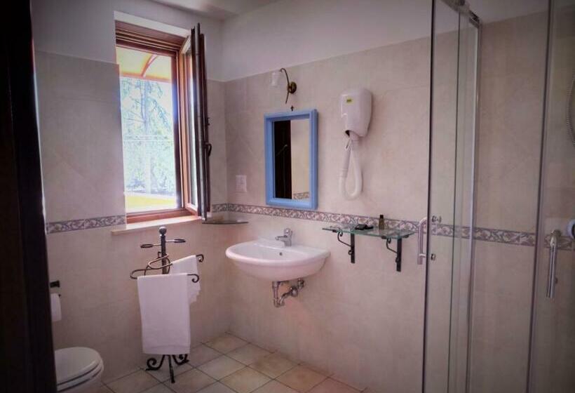 标准间, Albergo   Ristorante Il Tino
