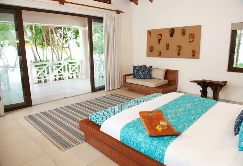 スタンダードスタジオ, Naïa Resort And Spa