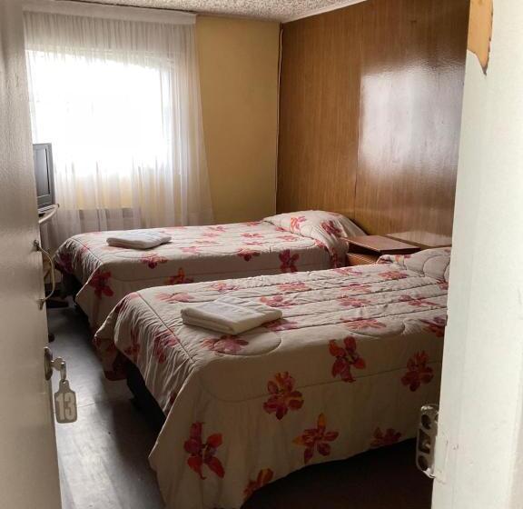 Номер Стандарт Совместная Ванная, Hostal Balmaceda
