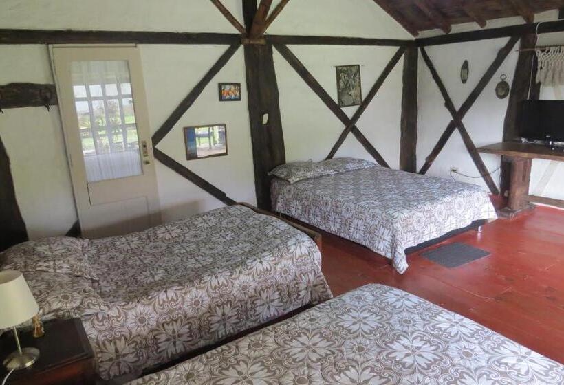 Семейный Номер, Tarragona Hostal
