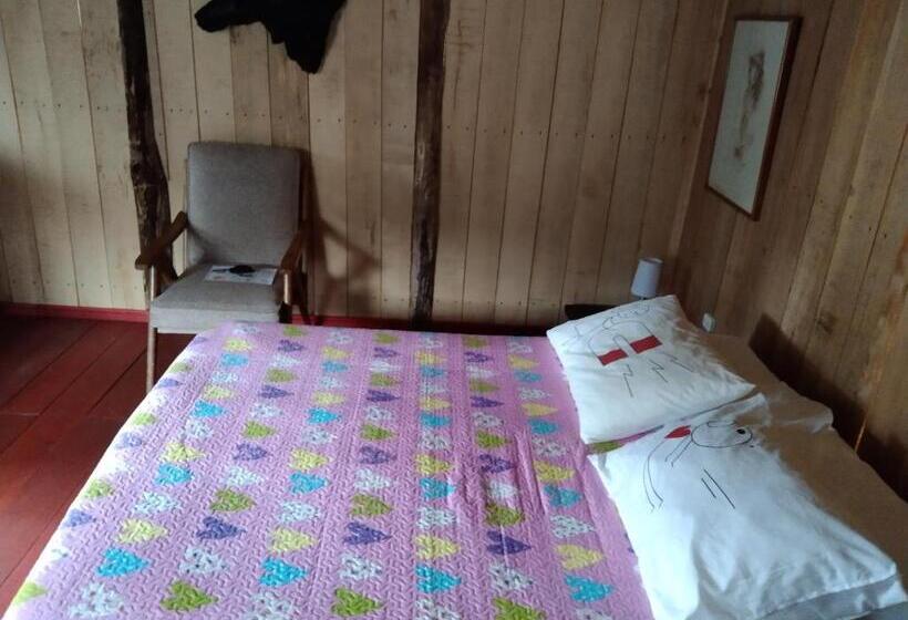 Студио Стандарт с Балконом, Tarragona Hostal