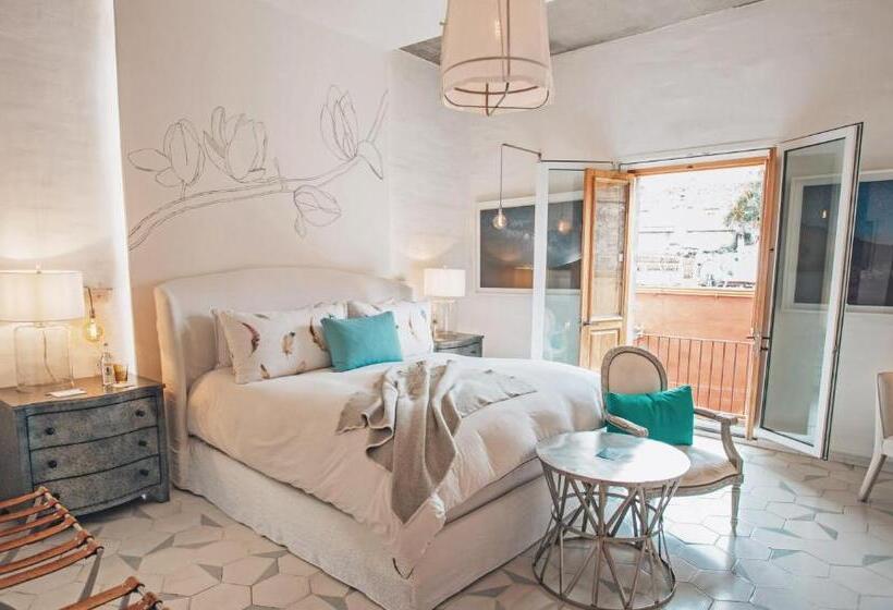 스위트 킹사이즈 침대, Lotelcasa Arca
