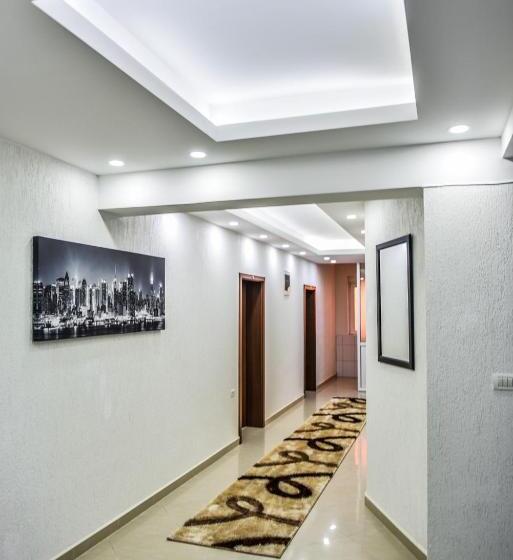 استودیوی استاندارد, Ajana