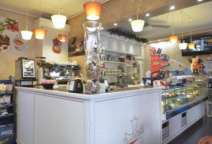 اتاق استاندارد چهار تخته, Bed And Breakfast Sognando Verso La Torre