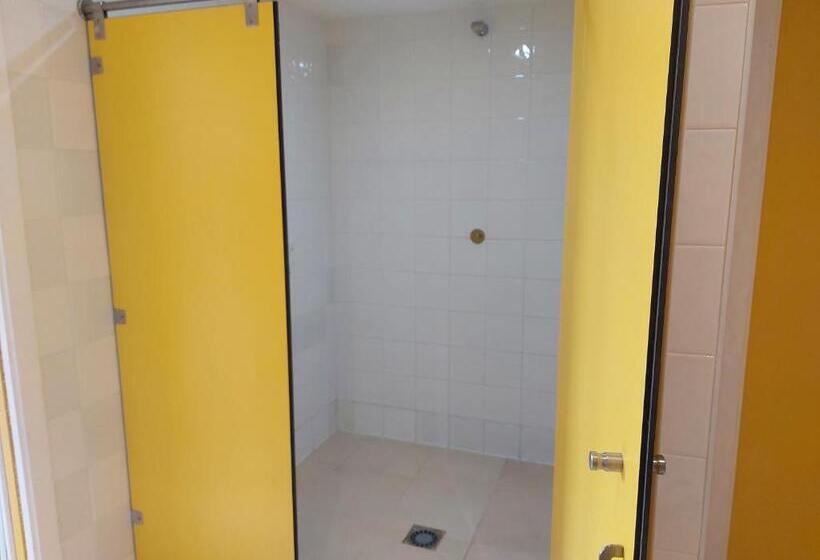 اتاق استاندارد چهار تخته, áncora Hostel Foz