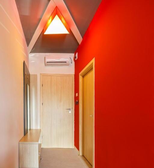 اتاق لوکس, Net Hotel Pitesti