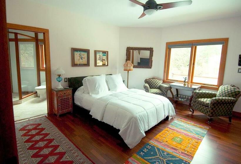 Номер Стандарт, East Hampton Art House Bed And Breakfast