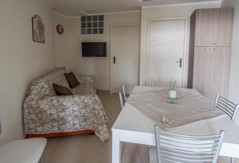 Апартаменты 1 Спальня Вид на Сад, Casale Rocca Russa B&b