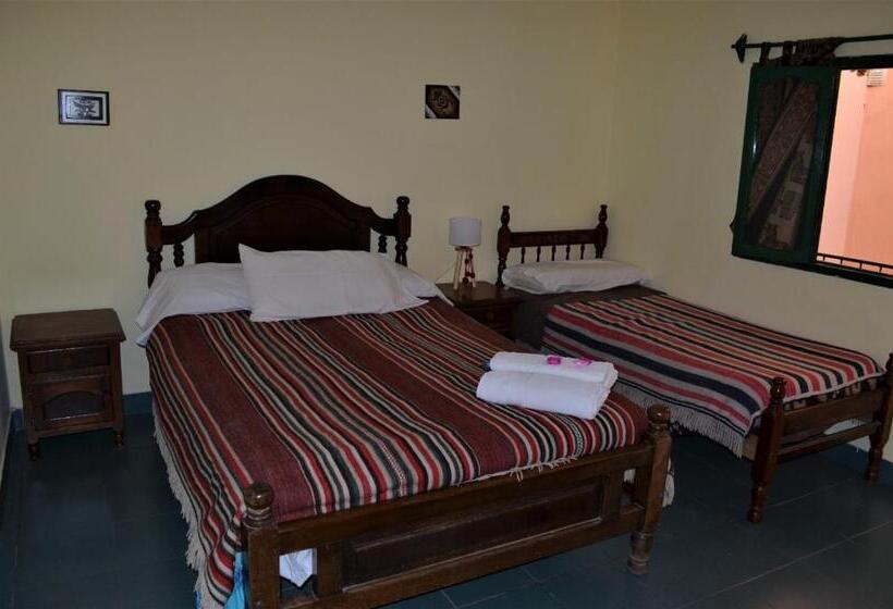 스탠다드 내측 룸, Hostal Milmahuasi Iruya
