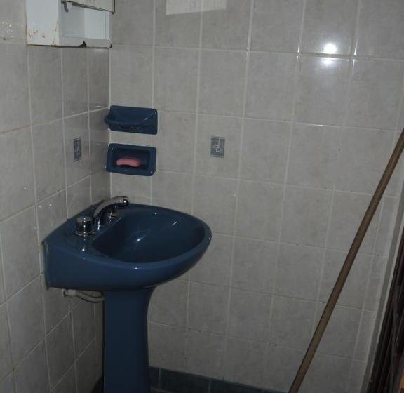 エコノミールーム, Hostal Milmahuasi Iruya