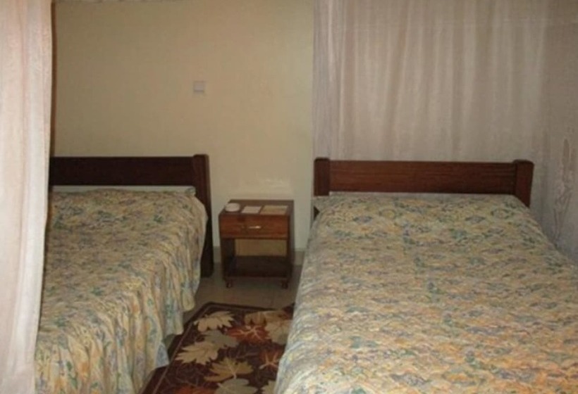 اتاق لوکس, Jambo Village
