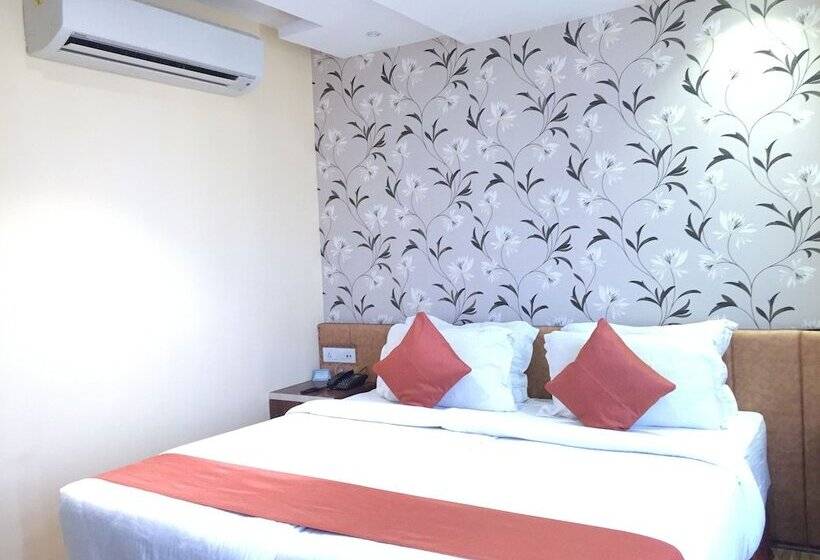 行政房间, Regenta Inn Larica