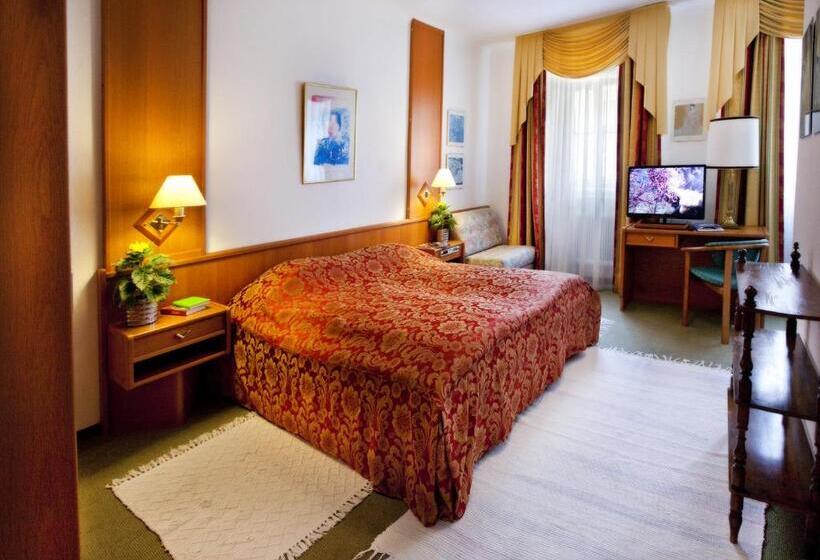 اتاق استاندارد, Pension Margit