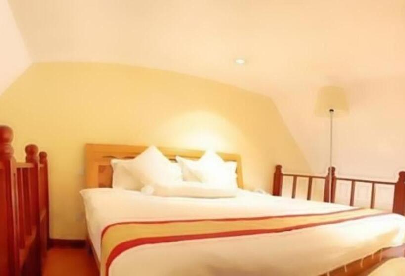 프레지덴셜 스위트, Gold Crest Hotel   Arusha