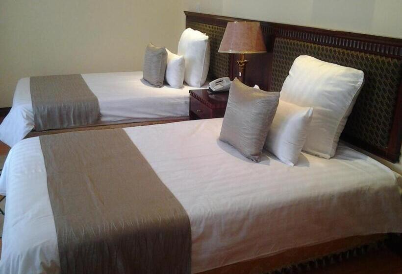 이그제큐티브 스위트, Gold Crest Hotel   Arusha