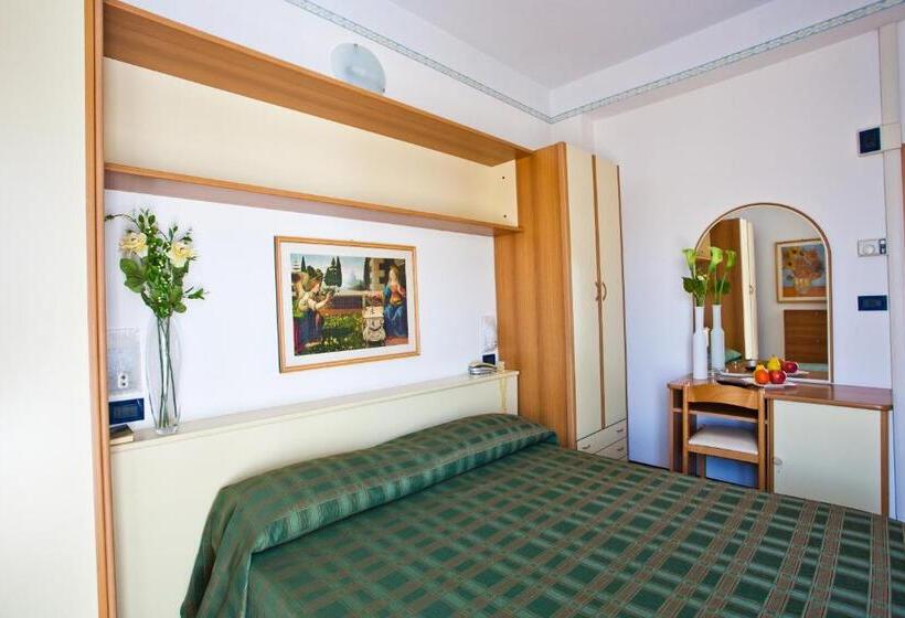 Quarto Estandar com Sacada, Condor