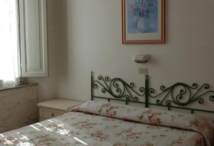 스탠다드 룸, Villa La Fonte