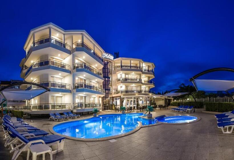 اتاق استاندارد با تراس, Family Hotel Adena