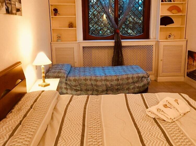 اتاق استاندارد سه نفره, La Casa Di Nataly