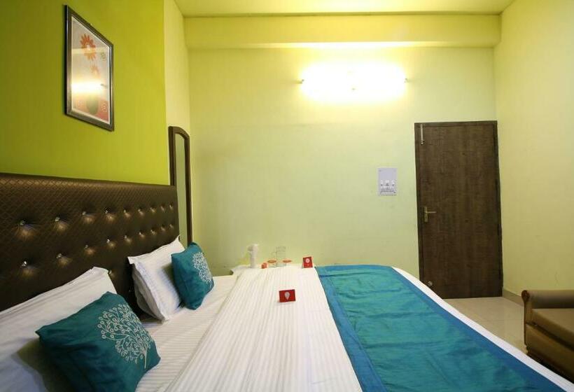 Номер Стандарт, Motel Divine International