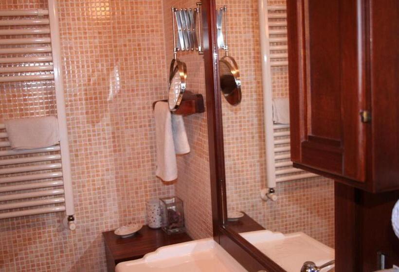 Quarto Quadruple Standart Vista Jardim, Albarosa