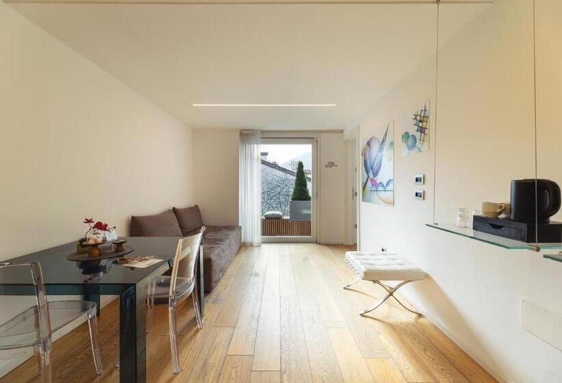 اتاق استاندارد با بالکن, Heart Of Trento Loft & Rooms