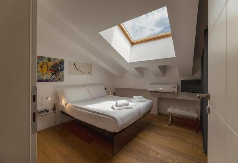 سوییت, Heart Of Trento Loft & Rooms