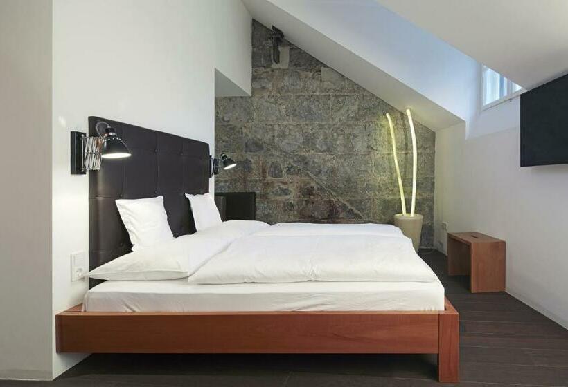 Номер Стандарт, Restaurant Sigmund B&b