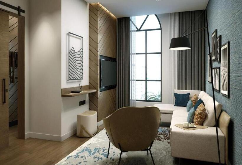 Люкс Executive Кровать Кинг, Four Points By Sheraton King Abdulaziz Road