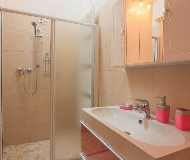 اتاق استاندارد با چشم‌انداز کوهستان, B&b La Gerla Blu