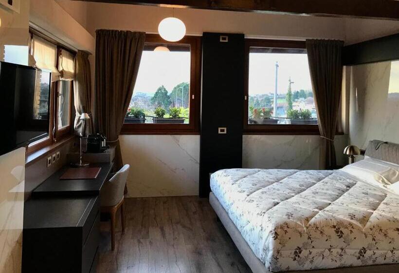带园景的小型套房, Heidi Bed And Breakfast