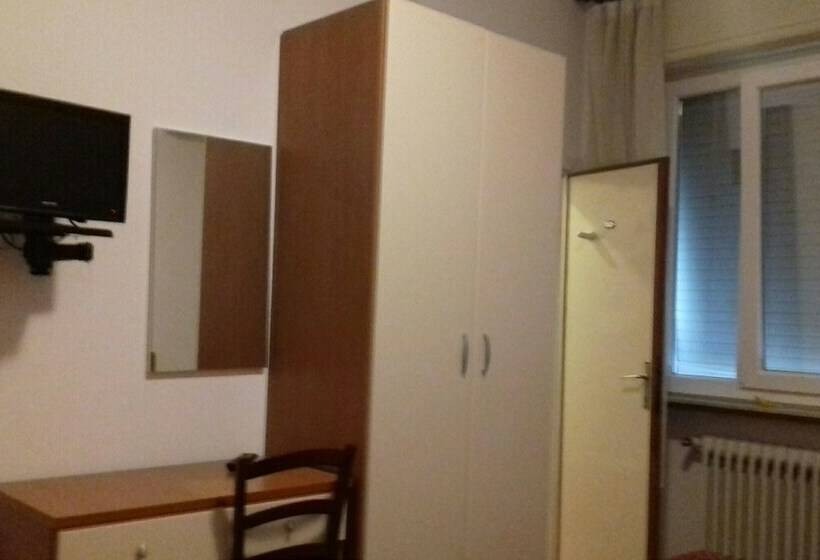 اتاق استاندارد, Villa Liberty Versilia