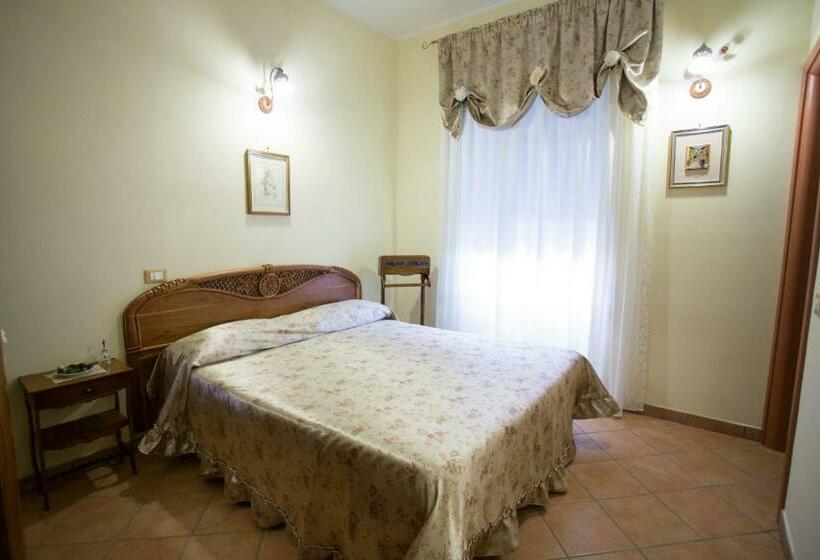 Номер Стандарт, Casa Lollobrigida