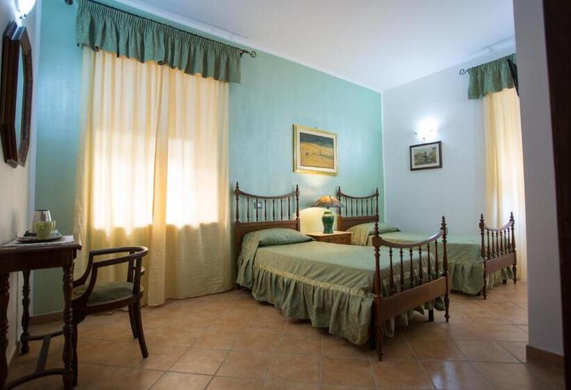 Номер Стандарт, Casa Lollobrigida