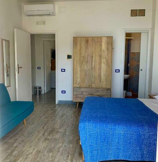 オーシャンビュースタンダードルーム, B&b Mare Blu