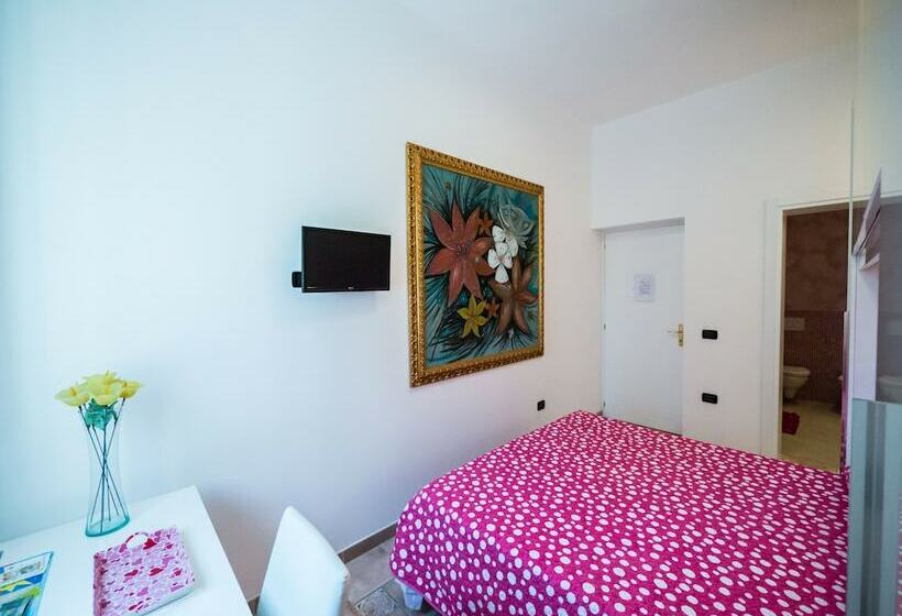 Номер Стандарт Вид на Сад, Villa Bellini Room&breakfast