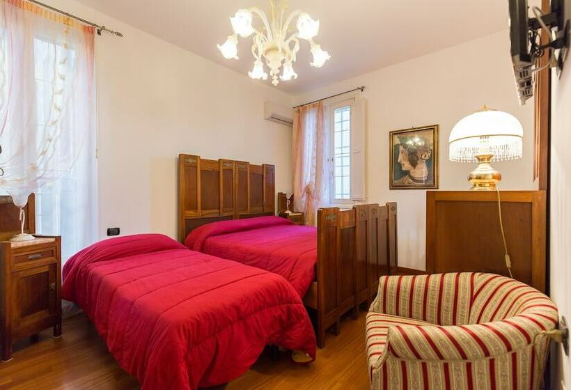 Номер Deluxe, Villa Bellini Room&breakfast