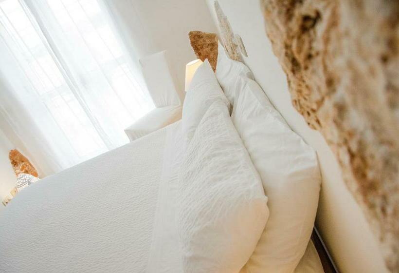 Quarto Estandar, Silva