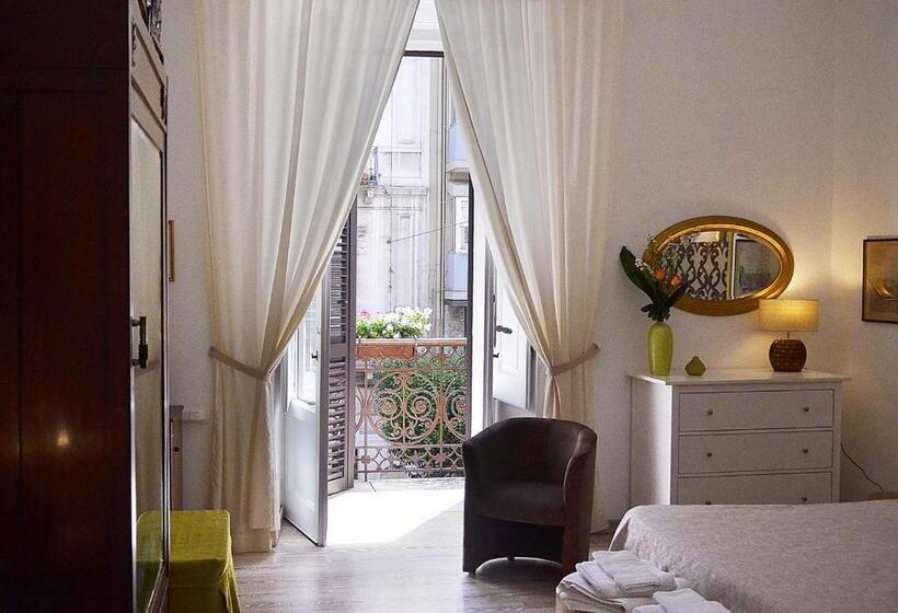 带阳台的高级房间, Casa Decò Business Stay Solution
