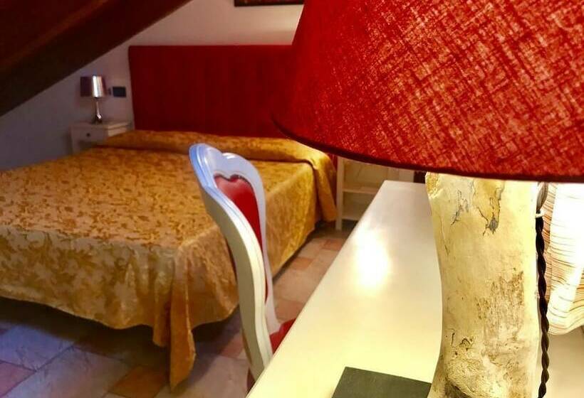 Номер Deluxe с Балконом, Chioggia Bridges