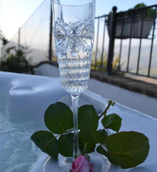 Полулюкс, Villa Tamara Country & Spa Suites
