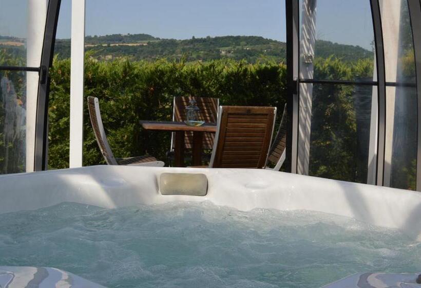 Люкс Повышенной Комфортности, Villa Tamara Country & Spa Suites