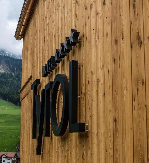 اتاق استاندارد با بالکن, Tyrol
