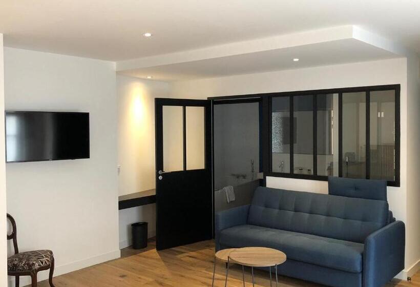 סוויטה, Hôtel Le Vieux Gréement
