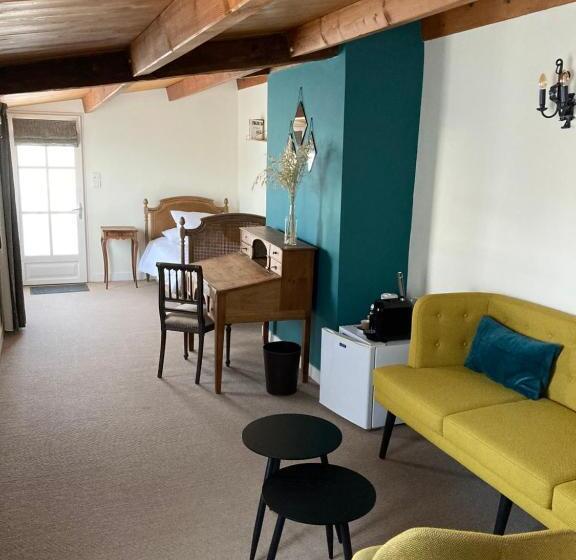 סוויטה, Hôtel Le Vieux Gréement