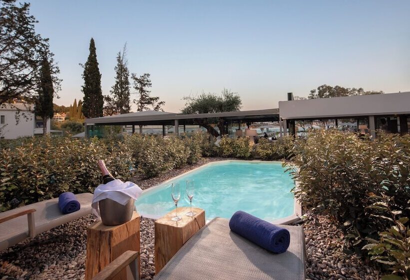 Номер Deluxe Вид на Сад, Rodostamo Hotel & Spa  Adults Friendly