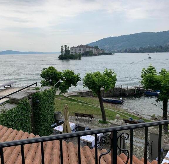 اتاق استاندارد سه نفره, Villa Toscanini