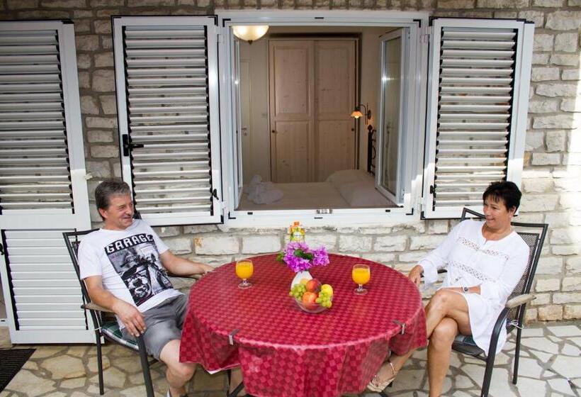 اتاق استاندارد با تراس, B&b Baron Gautsch