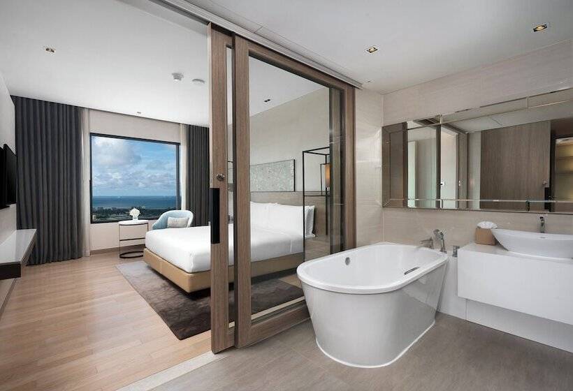 스위트, Holiday Inn & Suites Rayong City Centre, An Ihg