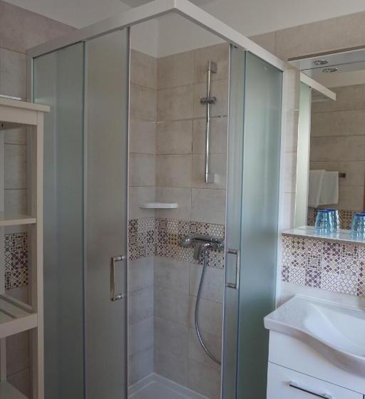 اتاق استاندارد سه نفره, Bed And Breakfast Ivanka Mali Lošinj